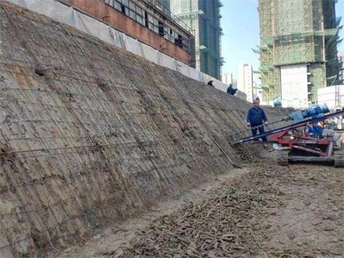 阿拉山口建筑边坡支护