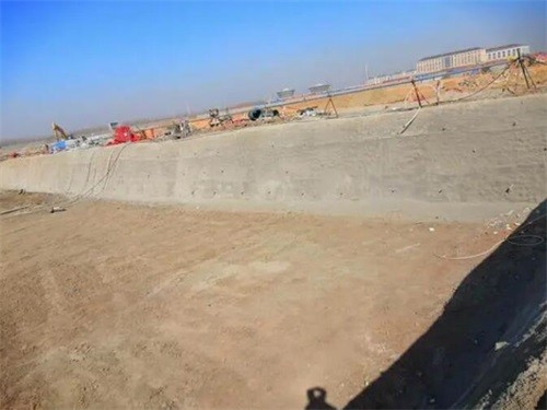 阿拉山口高铁桩基础建设